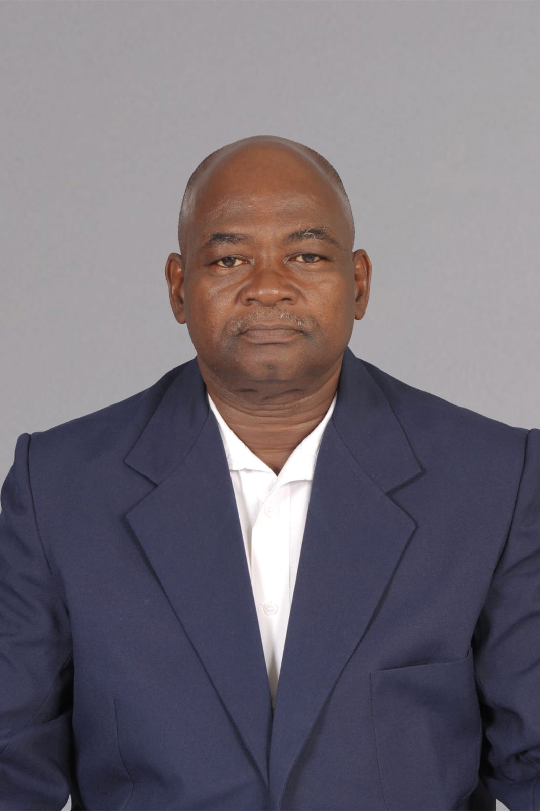 Leon Cunningham — Founder, Leonafola Tours